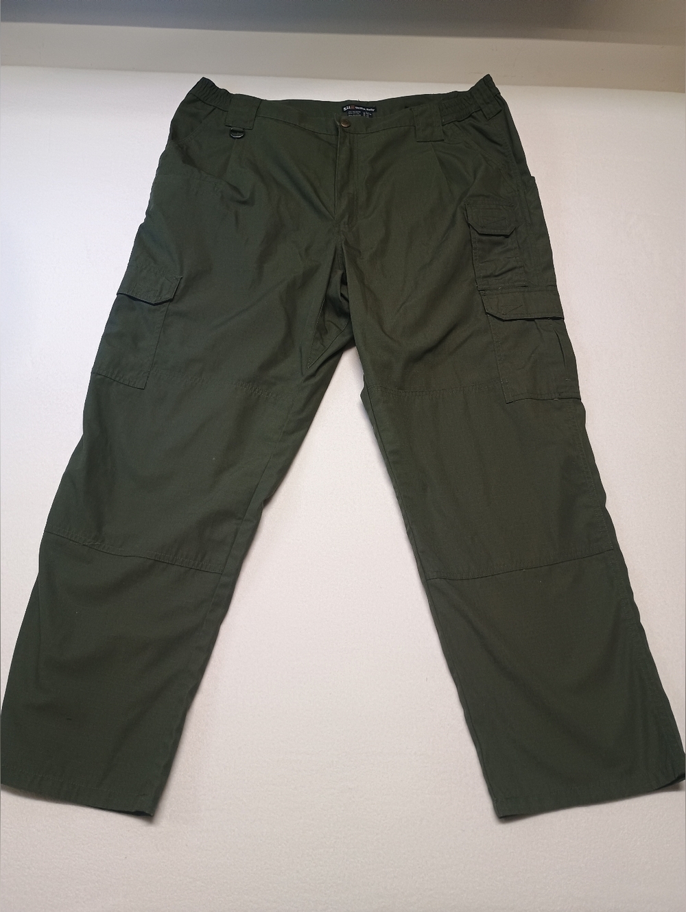 5.11 Tactical Men's Size 40  Olive Green Cargo Pants - Rugged Utility Style